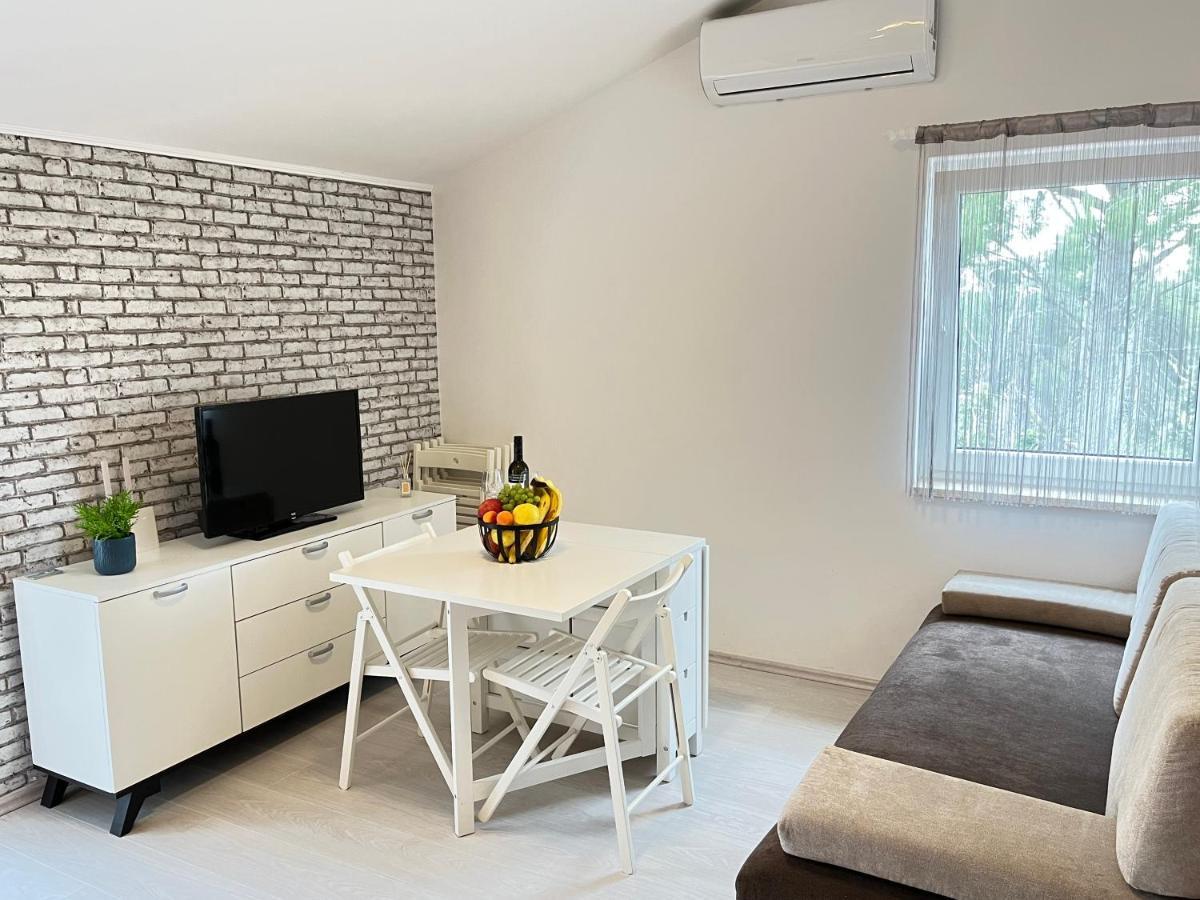 Apartment Alena Vir