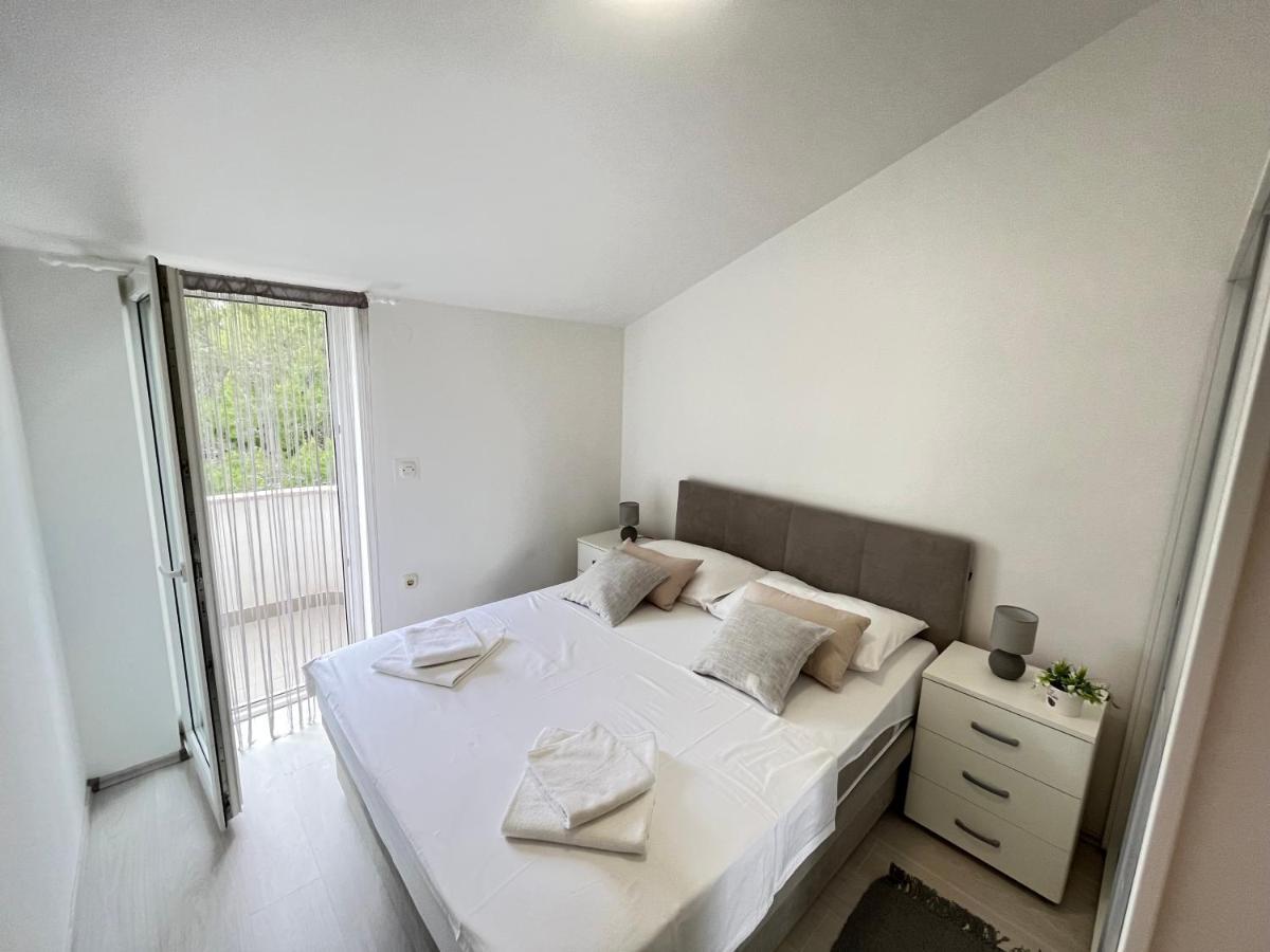 Apartment Alena Vir
