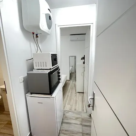 Vir Apartman Alena Exterior photo