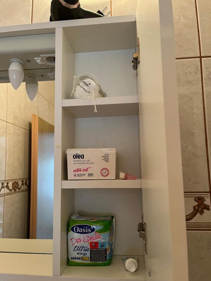 Alena Apartmán Vir